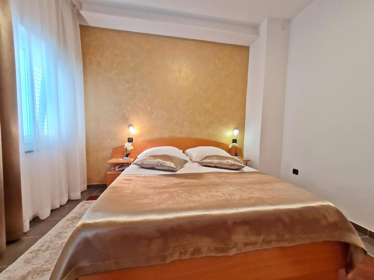 Hotel Sunce Подстрана Екстер'єр фото