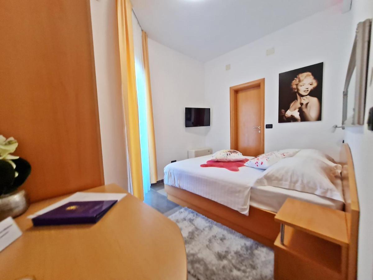 Hotel Sunce Подстрана Екстер'єр фото