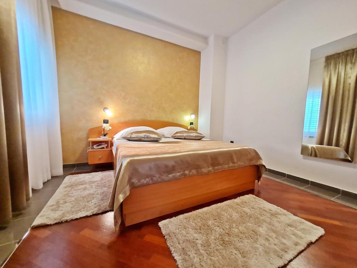 Hotel Sunce Подстрана Екстер'єр фото