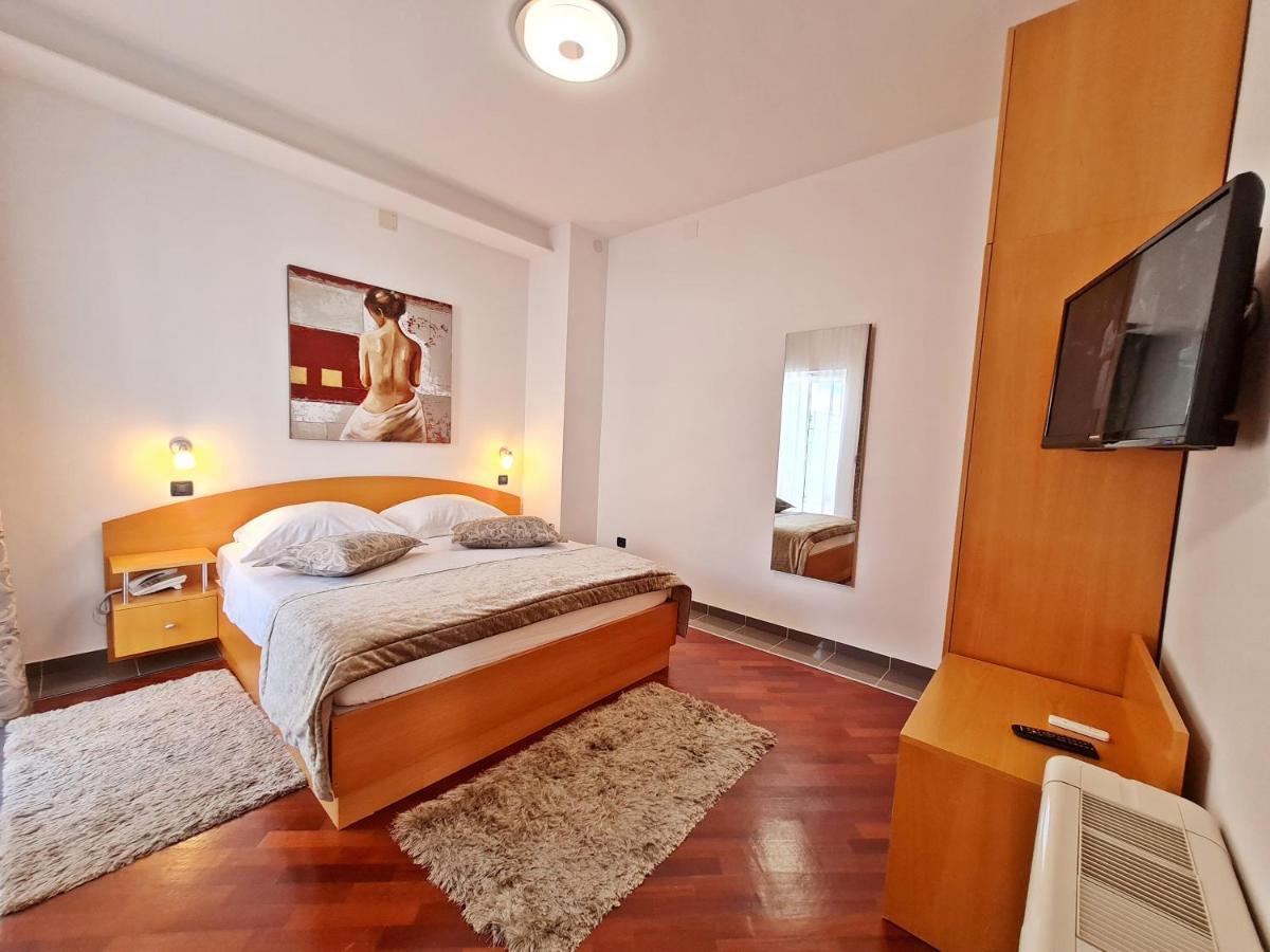 Hotel Sunce Подстрана Екстер'єр фото